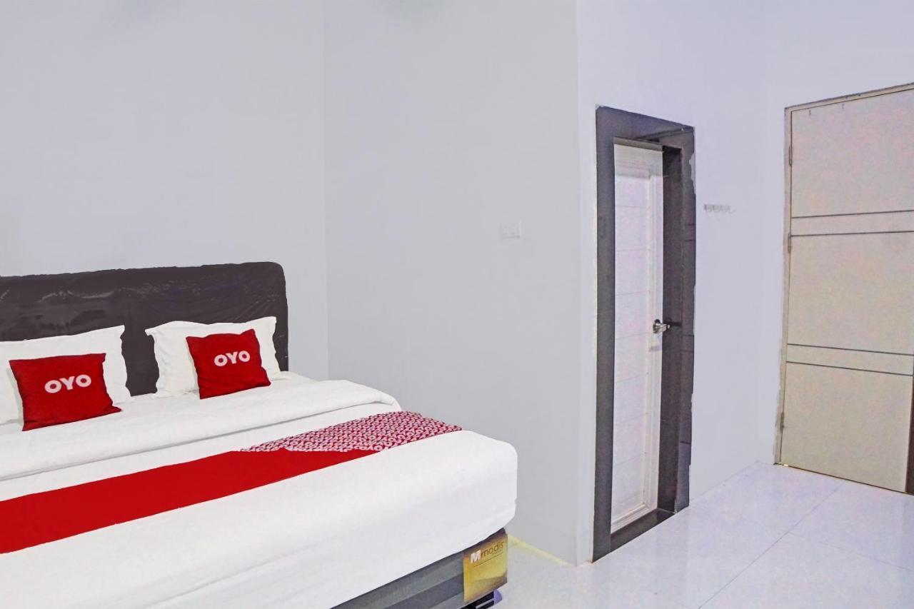 OYO 91493 Wisma Barokah Syariah Tebing Tinggi Luaran gambar