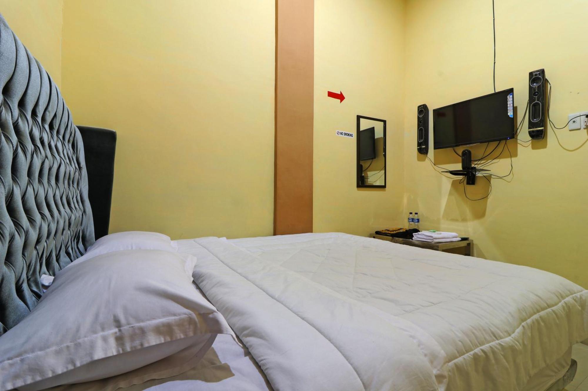 OYO 91493 Wisma Barokah Syariah Tebing Tinggi Luaran gambar
